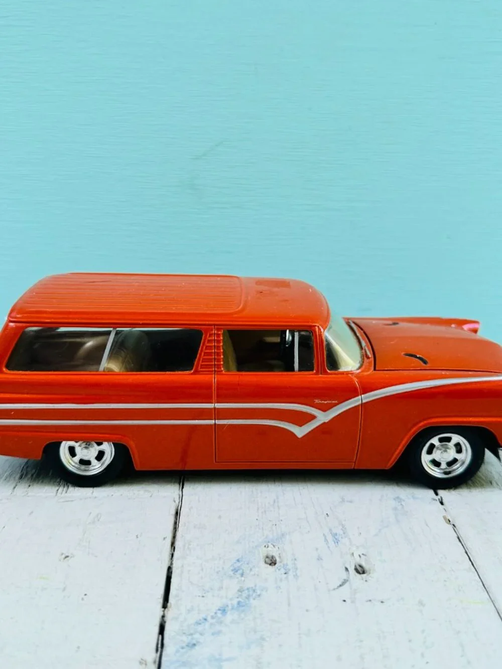 ERTL 24 scale